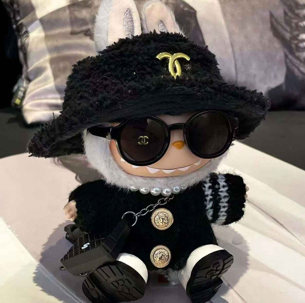 Versace Luxe Outfit